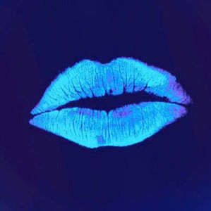 Meet your Posher, Bella